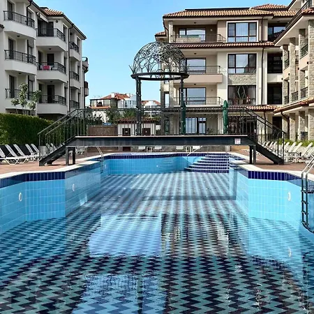 Pool On The Apartmán Burgas City