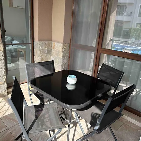 Apartmán Pool On The